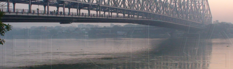 Howrah bridge, dawn in Kolkata (2012/11/26)